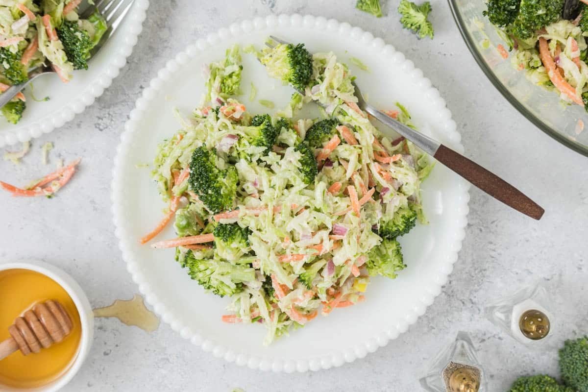 Easy Broccoli Slaw: Versatile, Creamy, & Make-Ahead Friendly